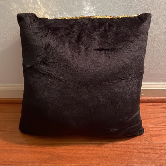 Gold & Silver Reversible Sequin Pillow - Picture 3 of 4